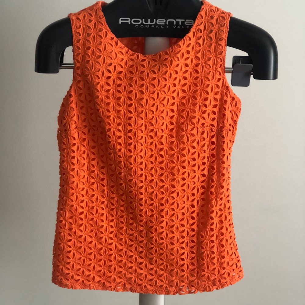 Banana Republic Factory Sleeveless Shirt
